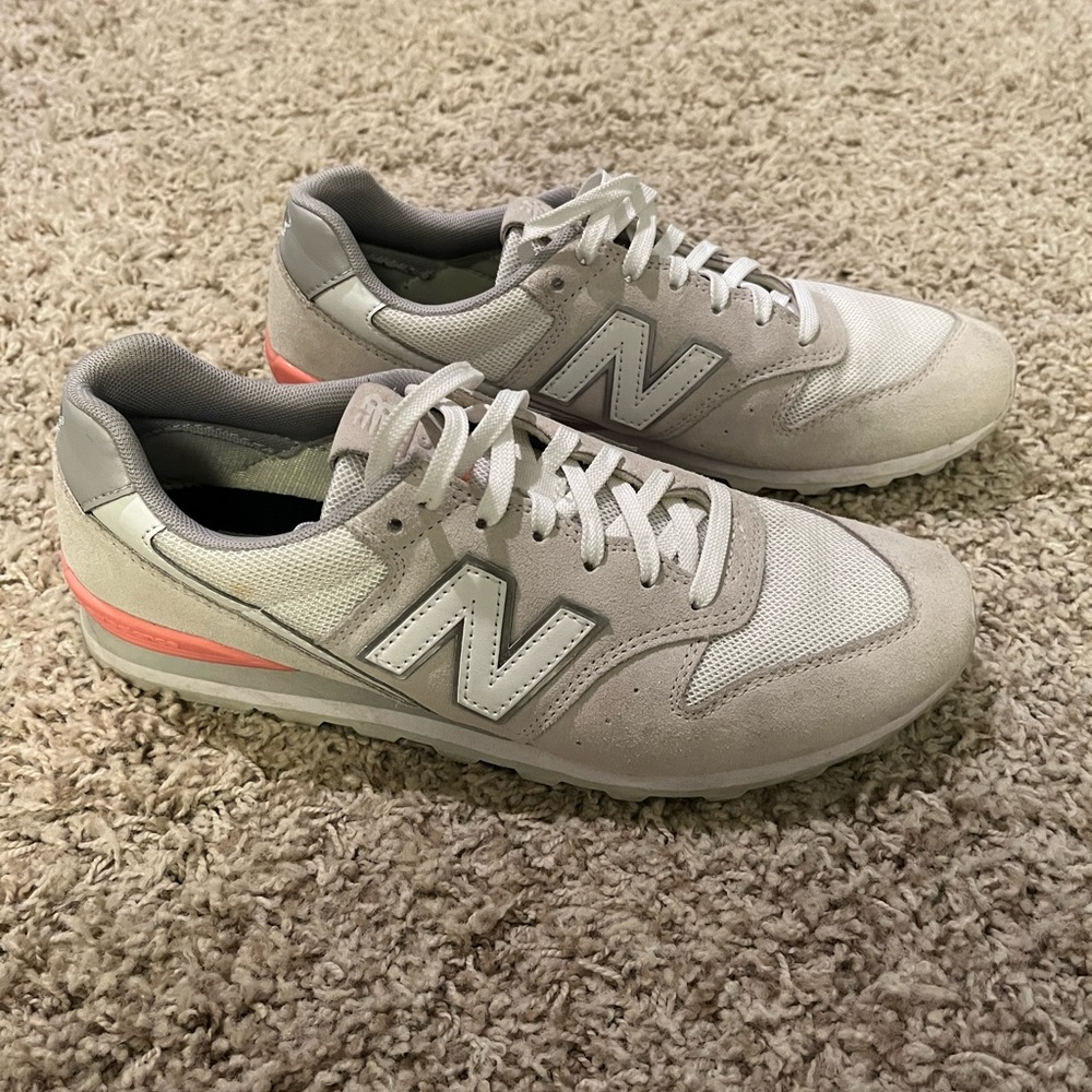 New Balance 996 Women's Tennis Shoes - white/pink size 9